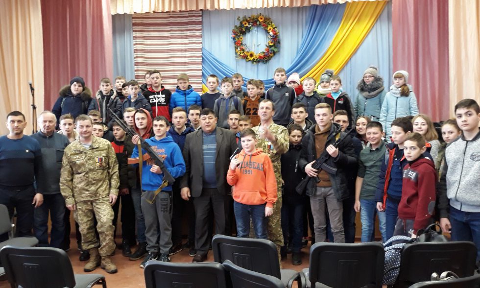 20180319_140232на головну Військово-патріотичне виховання школярів!