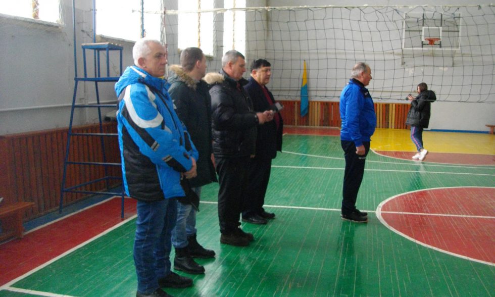 Змагання з волейболу серед юнаків