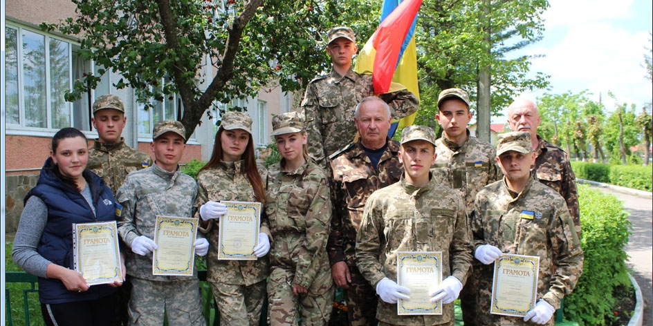 «Чорнолізькі соколи» – володарі ІІ місця в обласному етапі гри «Сокіл» («Джура»)