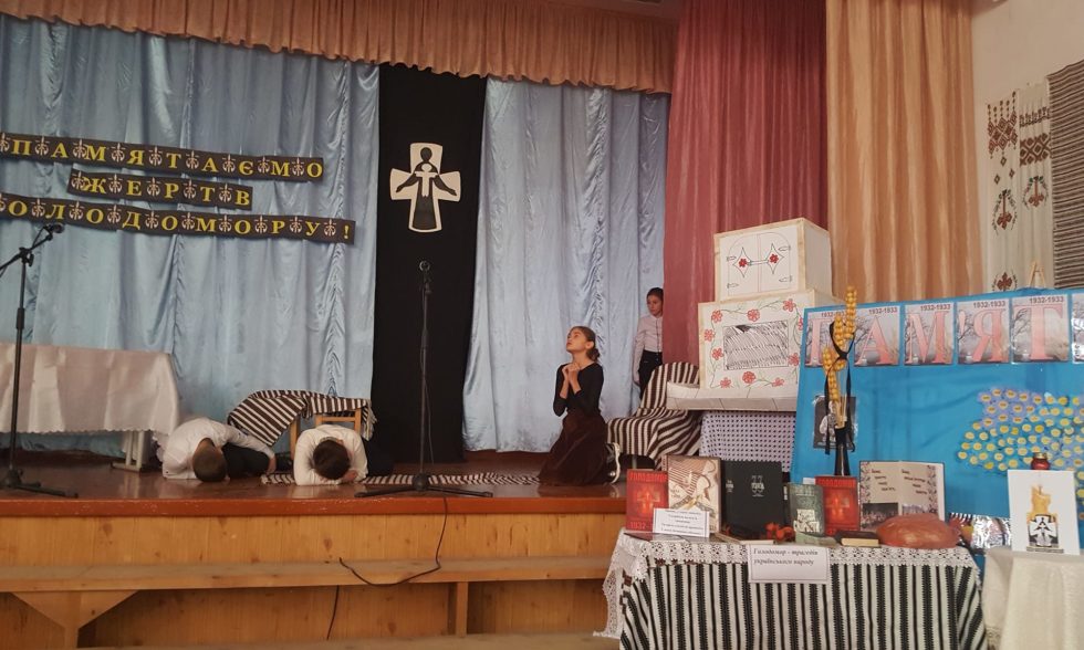 ПАМ’ЯТАЄМО ЖЕРТВ ГОЛОДОМОРУ