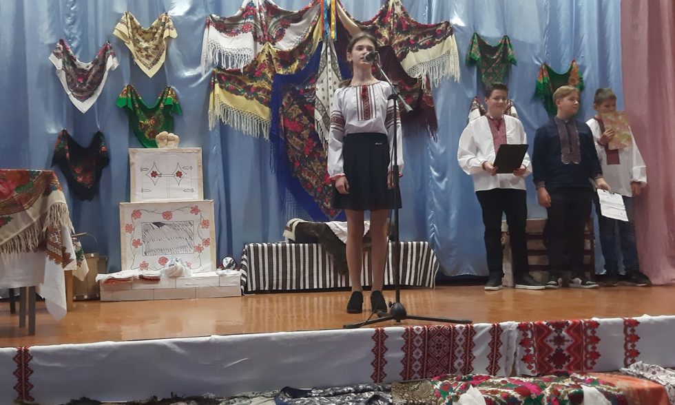 Хустка – крила над батьківським краєм