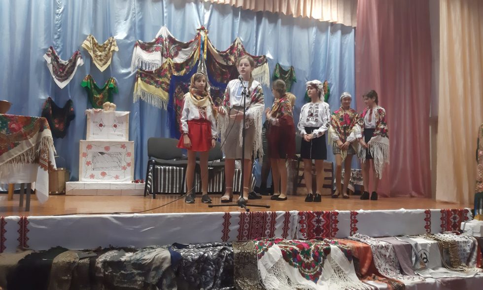 Хустка – крила над батьківським краєм