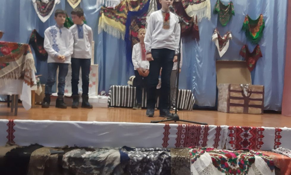 Хустка – крила над батьківським краєм