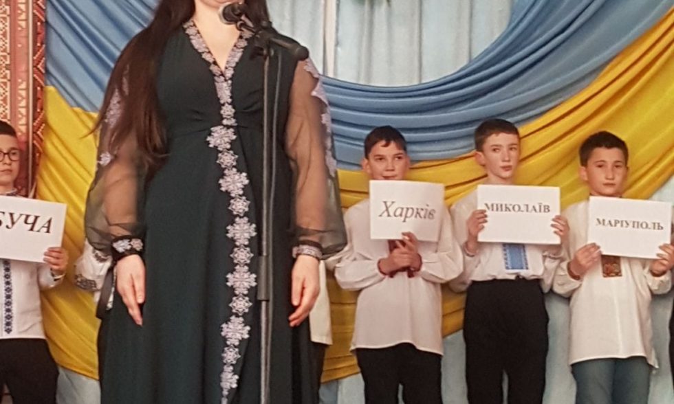 НЕЗЛАМНА, ЄДИНА, ЖИВИ УКРАЇНО!