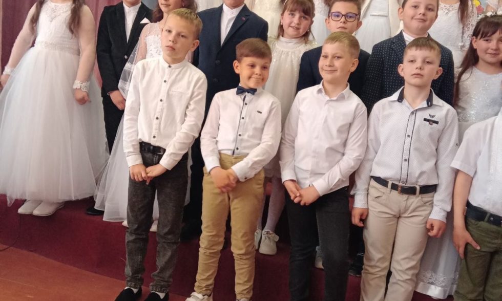 ДЕНЬ МАТЕРІ від учнів 3-А класу!