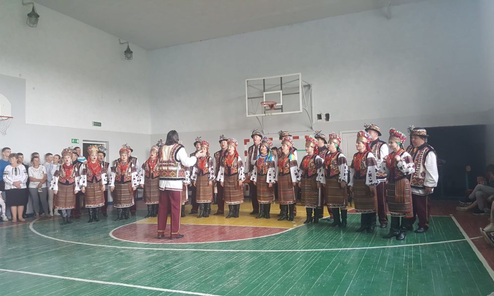 НАЦІОНАЛЬНИЙ АКАДЕМІЧНИЙ ансамбль пісню і танцю “Гуцулія”