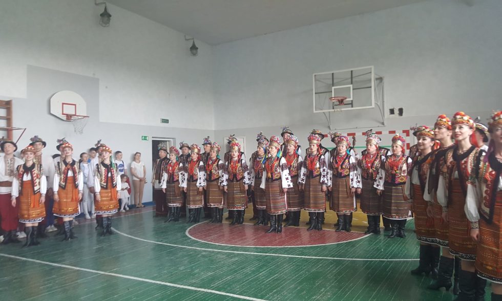 НАЦІОНАЛЬНИЙ АКАДЕМІЧНИЙ ансамбль пісню і танцю “Гуцулія”