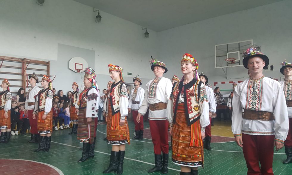 НАЦІОНАЛЬНИЙ АКАДЕМІЧНИЙ ансамбль пісню і танцю “Гуцулія”