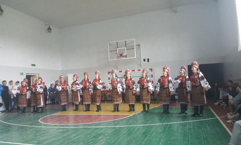 НАЦІОНАЛЬНИЙ АКАДЕМІЧНИЙ ансамбль пісню і танцю “Гуцулія”