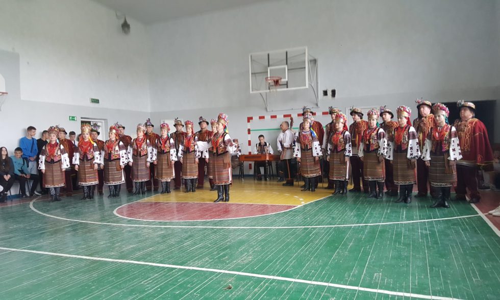 НАЦІОНАЛЬНИЙ АКАДЕМІЧНИЙ ансамбль пісню і танцю “Гуцулія”