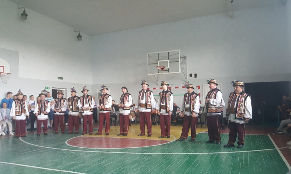 НАЦІОНАЛЬНИЙ АКАДЕМІЧНИЙ ансамбль пісню і танцю “Гуцулія”