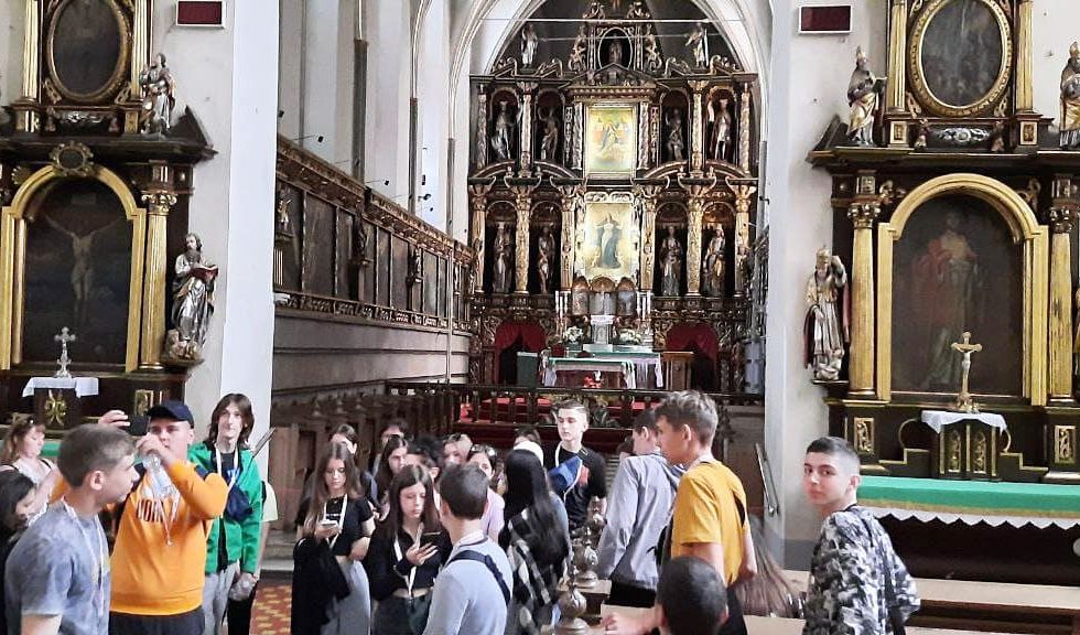 ДІТИ ЗАХИСНИКІВ ЗСУ ІЗ ТИСМЕНИЦЬКОЇ ГРОМАДИ ПОБУВАЛИ У ПОЛЬЩІ