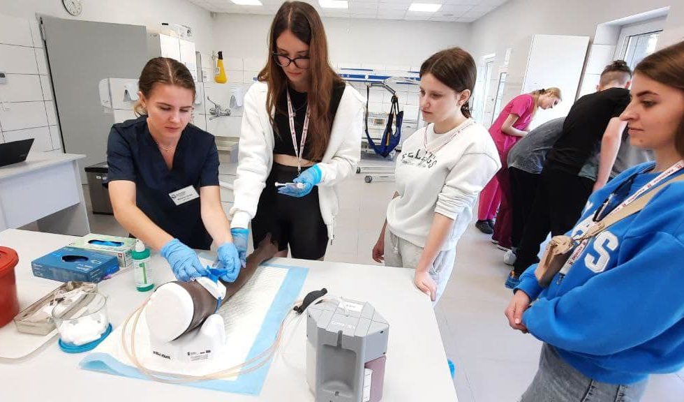 ДІТИ ЗАХИСНИКІВ ЗСУ ІЗ ТИСМЕНИЦЬКОЇ ГРОМАДИ ПОБУВАЛИ У ПОЛЬЩІ