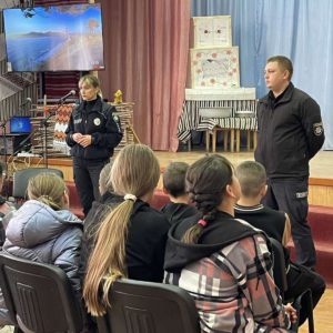 Зустріч з працівниками  ювенальної превенції Тисменицького відділу поліції