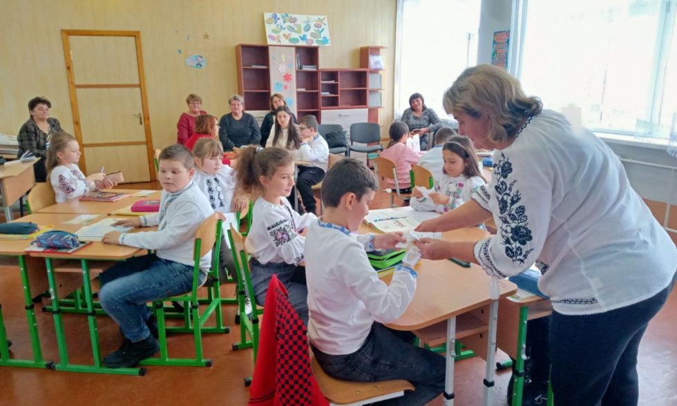 Тиждень початкової освіти під девізом “Щасливе дитинство під мирним небом”