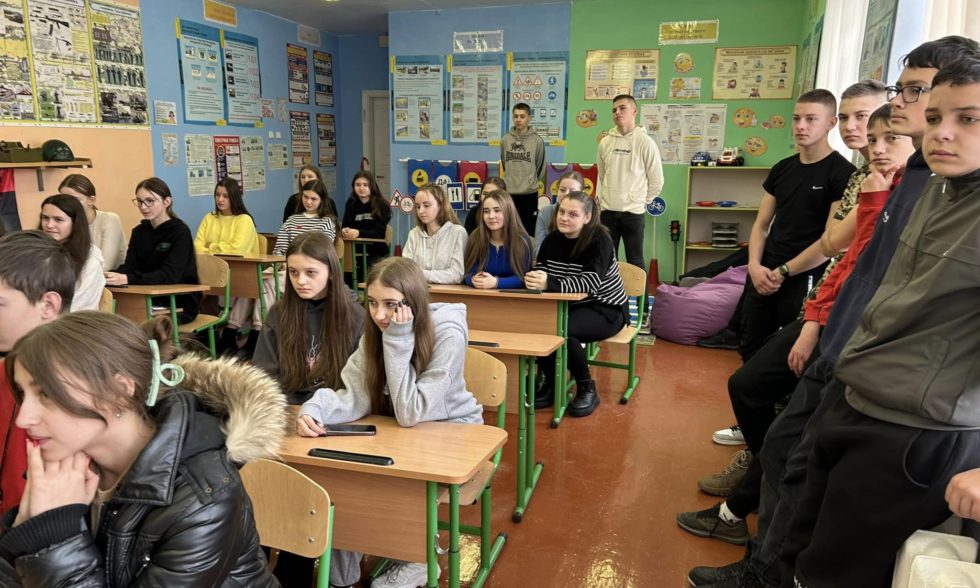 Урок правил поведінки при пожежі від працівників ДСНС