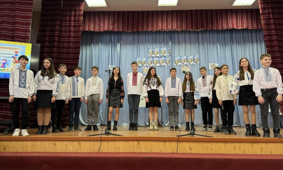 «МОВА, МАМА ТА УКРАЇНА – ЖІНОЧОГО РОДУ….»