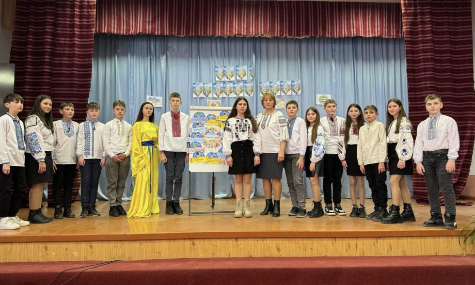 «МОВА, МАМА ТА УКРАЇНА – ЖІНОЧОГО РОДУ….»