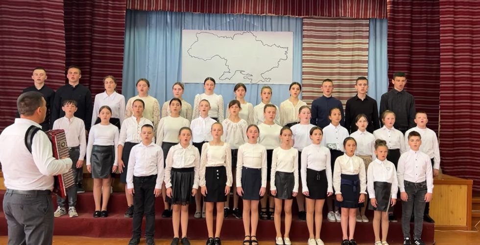 Вітаємо наших учнів з І місцем на І етапі обласного конкурсу хорових колективів.