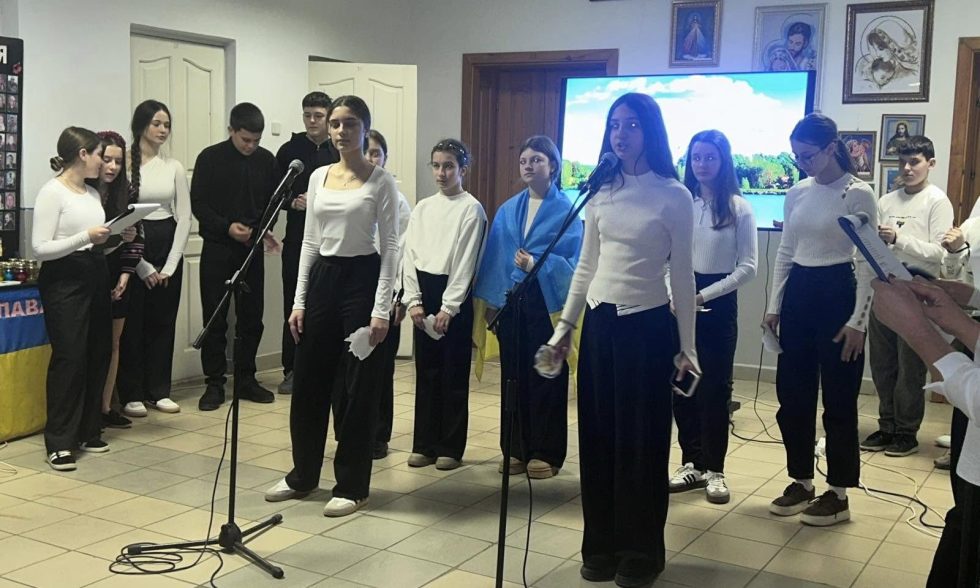 21 ЛИСТОПАДА – ДЕНЬ ГІДНОСТІ ТА СВОБОДИ. 21 ЛИСТОПАДА – ДЕНЬ ГІДНОСТІ ТА СВОБОДИ.